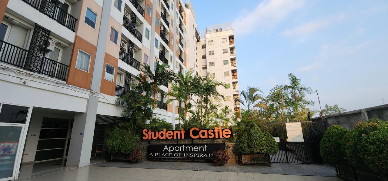 Apartemen Student Castle Yogyakarta Exterior photo